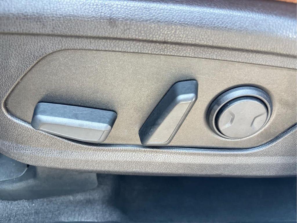 used 2021 Kia Sorento car, priced at $28,287