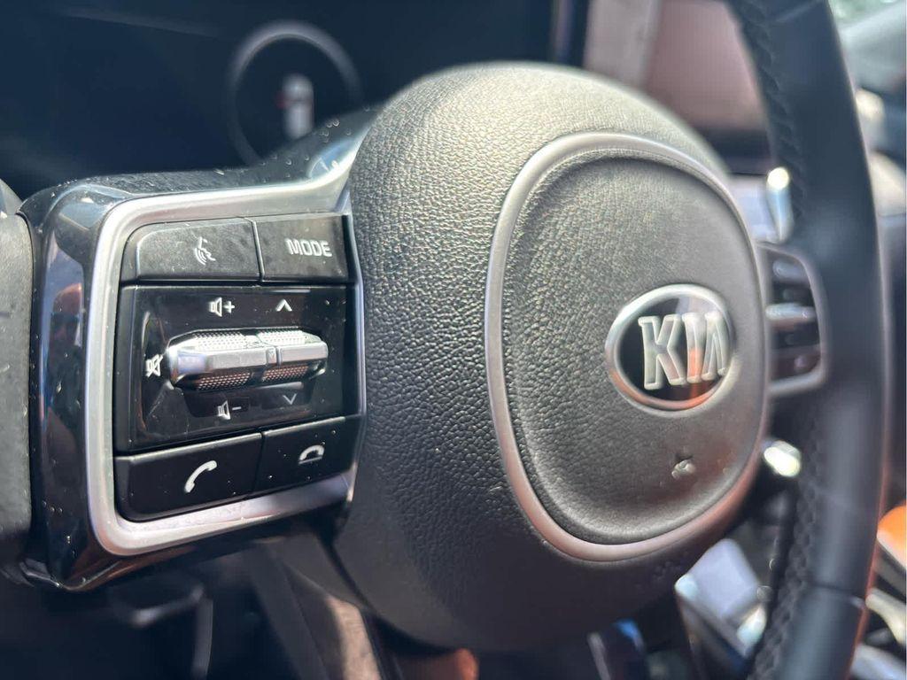 used 2021 Kia Sorento car, priced at $28,287
