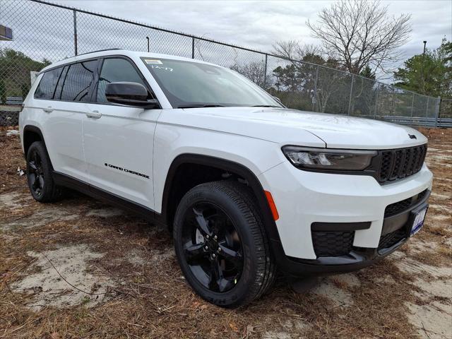 new 2025 Jeep Grand Cherokee L car, priced at $49,580