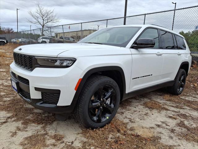 new 2025 Jeep Grand Cherokee L car, priced at $49,580