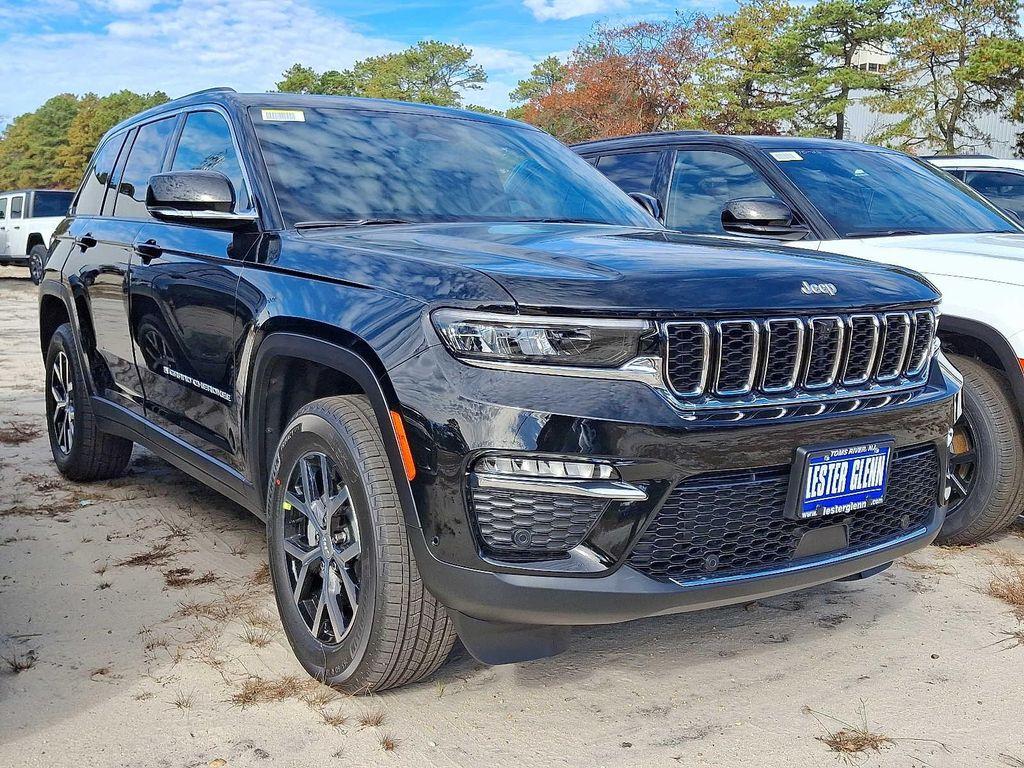 new 2025 Jeep Grand Cherokee car, priced at $52,435