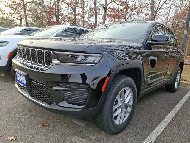 new 2025 Jeep Grand Cherokee car, priced at $43,970