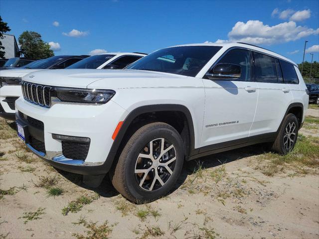 new 2024 Jeep Grand Cherokee L car, priced at $52,012