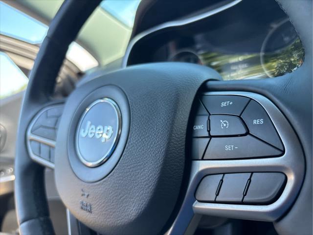 used 2019 Jeep Cherokee car, priced at $19,637
