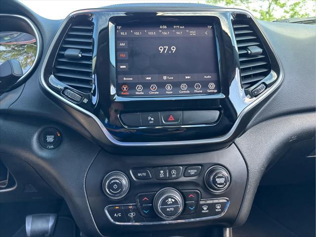 used 2019 Jeep Cherokee car, priced at $19,637