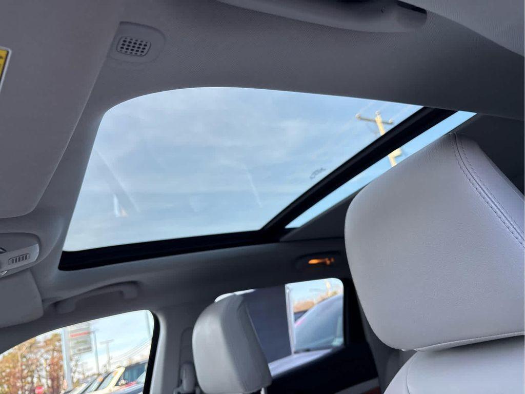 used 2022 Jeep Compass car, priced at $24,302