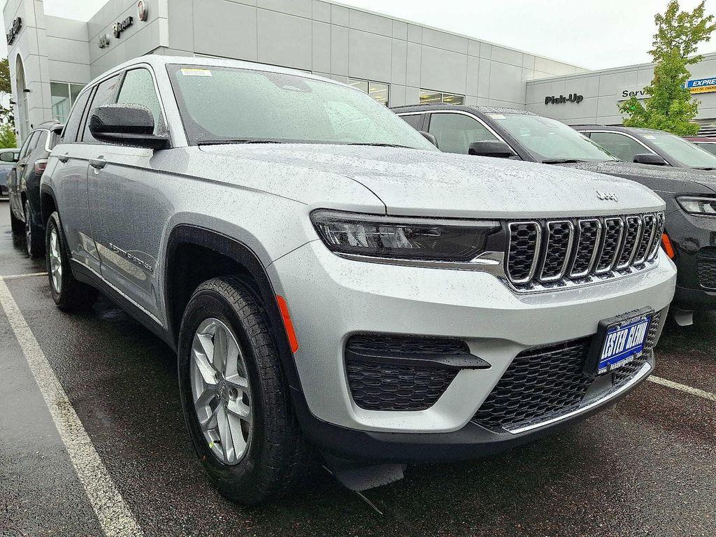 new 2025 Jeep Grand Cherokee car, priced at $44,170
