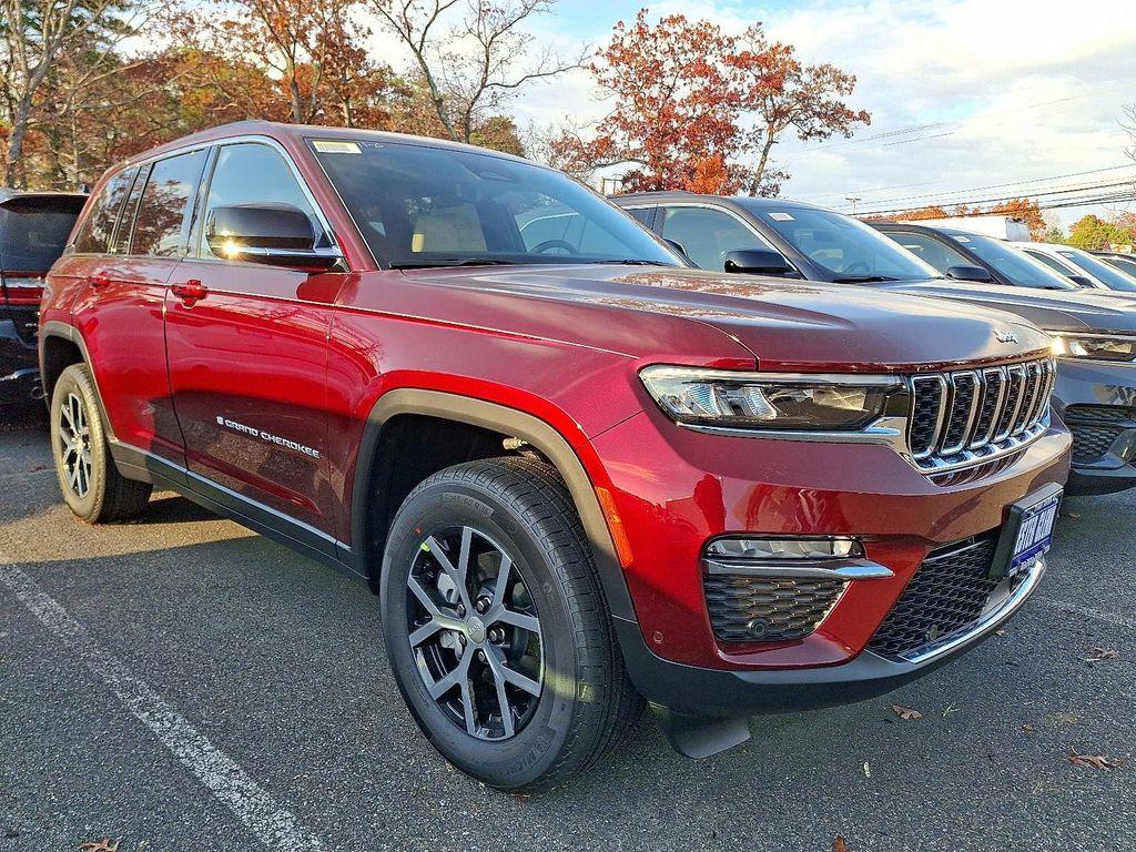 new 2025 Jeep Grand Cherokee car, priced at $52,435
