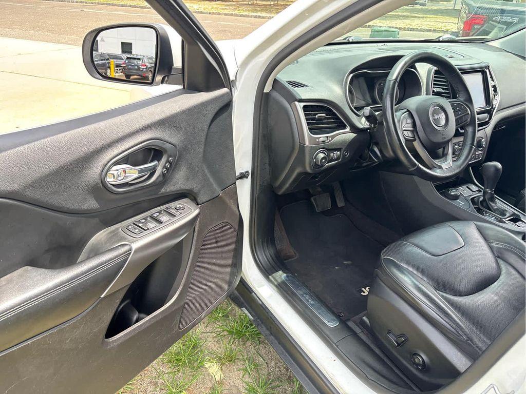used 2019 Jeep Cherokee car, priced at $16,937