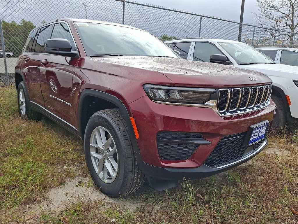 new 2025 Jeep Grand Cherokee car, priced at $44,170