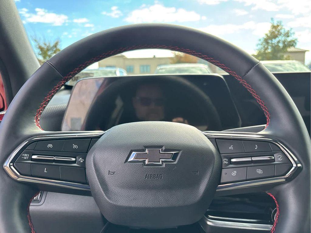 used 2025 Chevrolet Equinox car, priced at $32,255