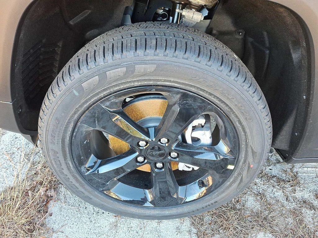 new 2025 Jeep Grand Cherokee L car, priced at $57,260