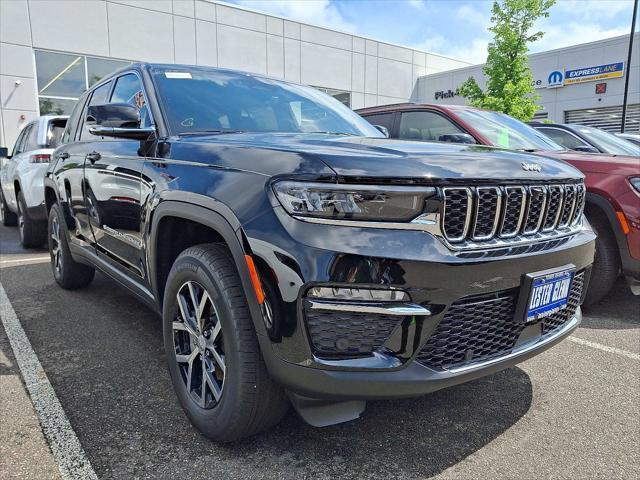 new 2025 Jeep Grand Cherokee car, priced at $52,435