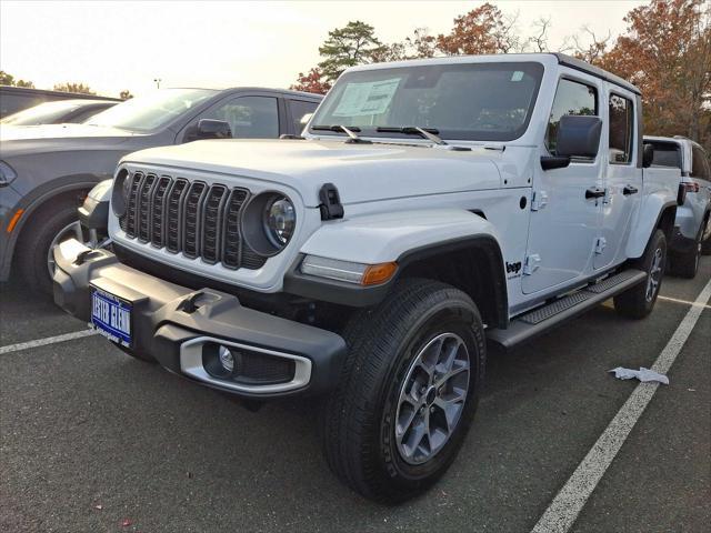 new 2024 Jeep Gladiator car, priced at $51,702