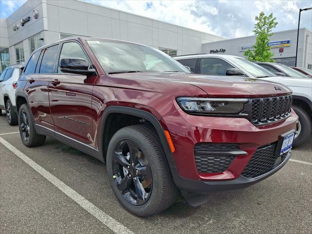 new 2025 Jeep Grand Cherokee car, priced at $48,375