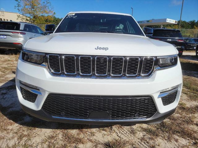 new 2025 Jeep Grand Cherokee car, priced at $52,140