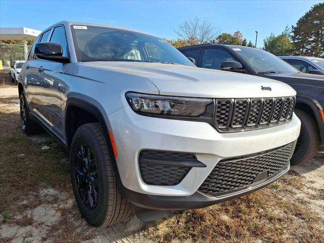 new 2025 Jeep Grand Cherokee car, priced at $46,530