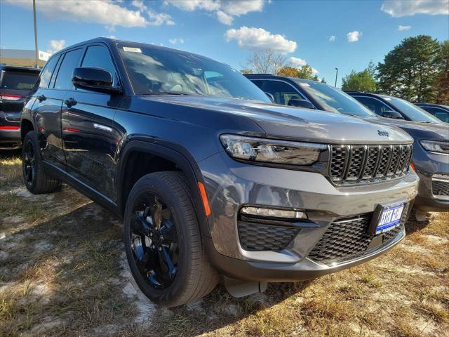 new 2025 Jeep Grand Cherokee car, priced at $52,535