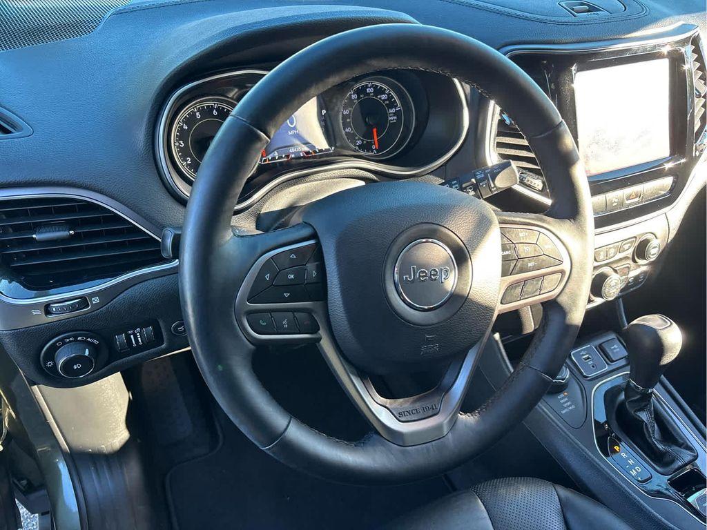 used 2019 Jeep Cherokee car, priced at $19,534