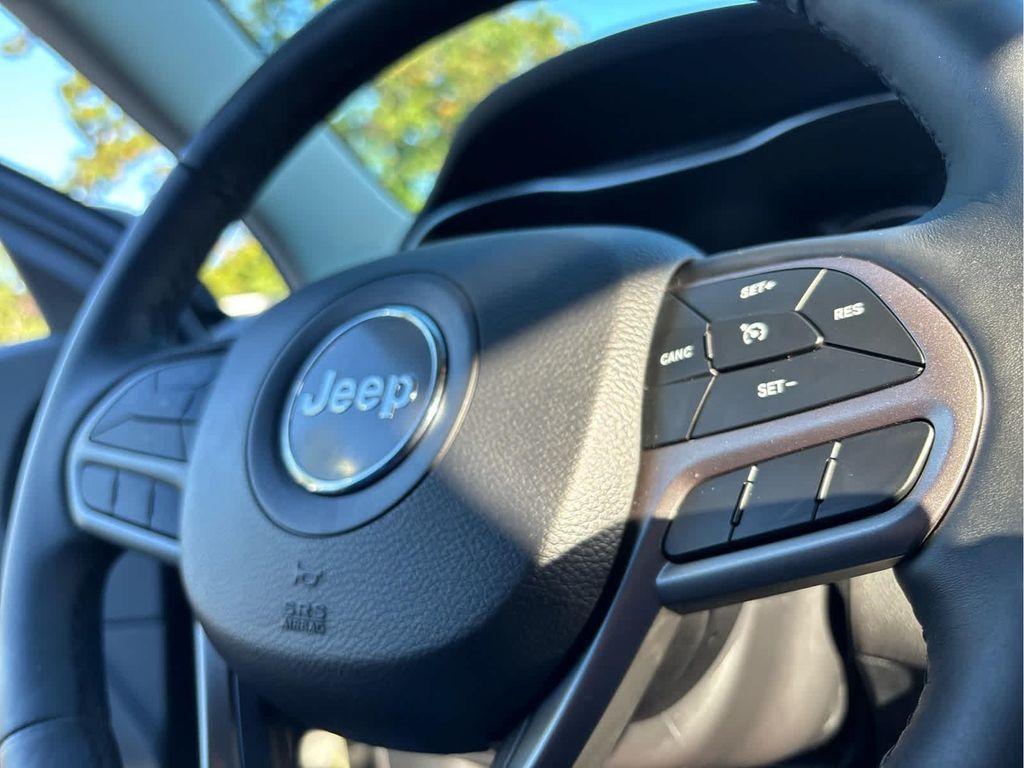 used 2019 Jeep Cherokee car, priced at $19,534