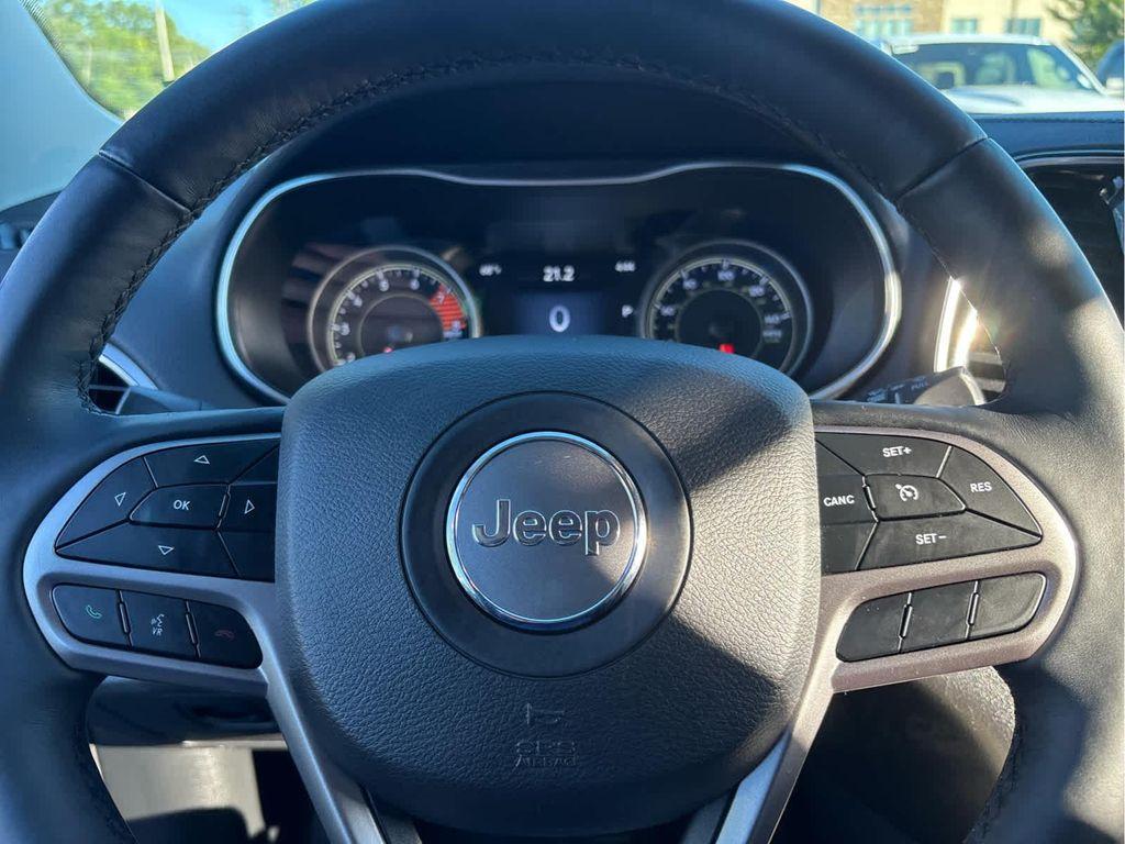 used 2019 Jeep Cherokee car, priced at $19,534