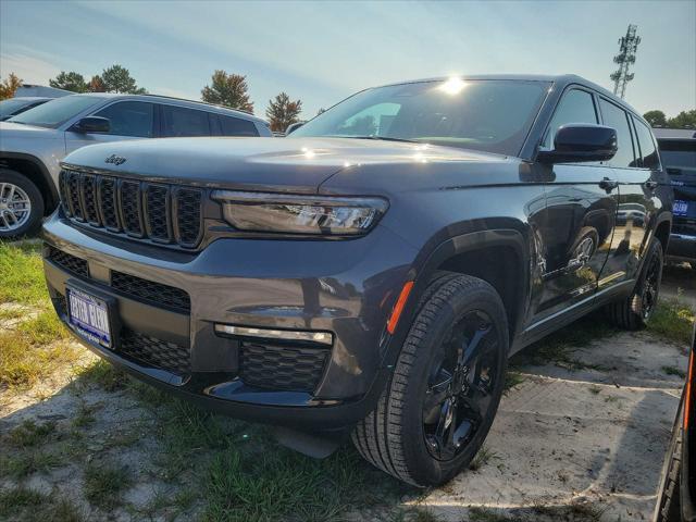 new 2024 Jeep Grand Cherokee L car, priced at $54,901