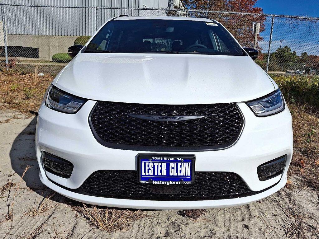 new 2026 Chrysler Pacifica car, priced at $49,280