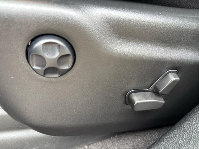 used 2021 Jeep Grand Cherokee car, priced at $21,537