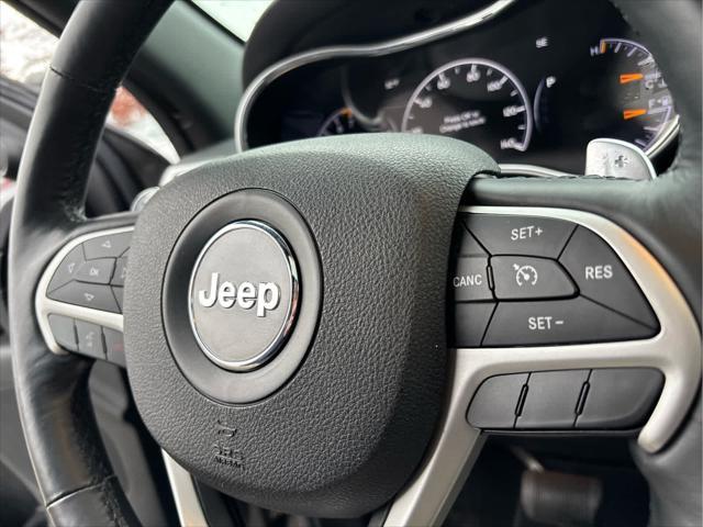 used 2015 Jeep Grand Cherokee car, priced at $11,937