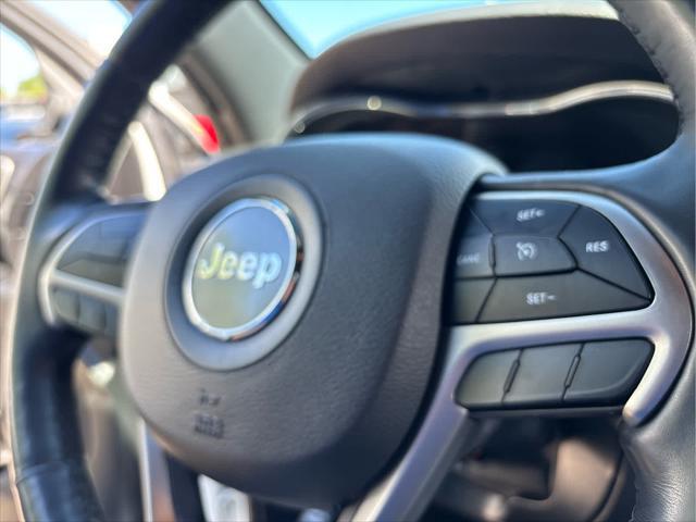 used 2022 Jeep Grand Cherokee car, priced at $25,937