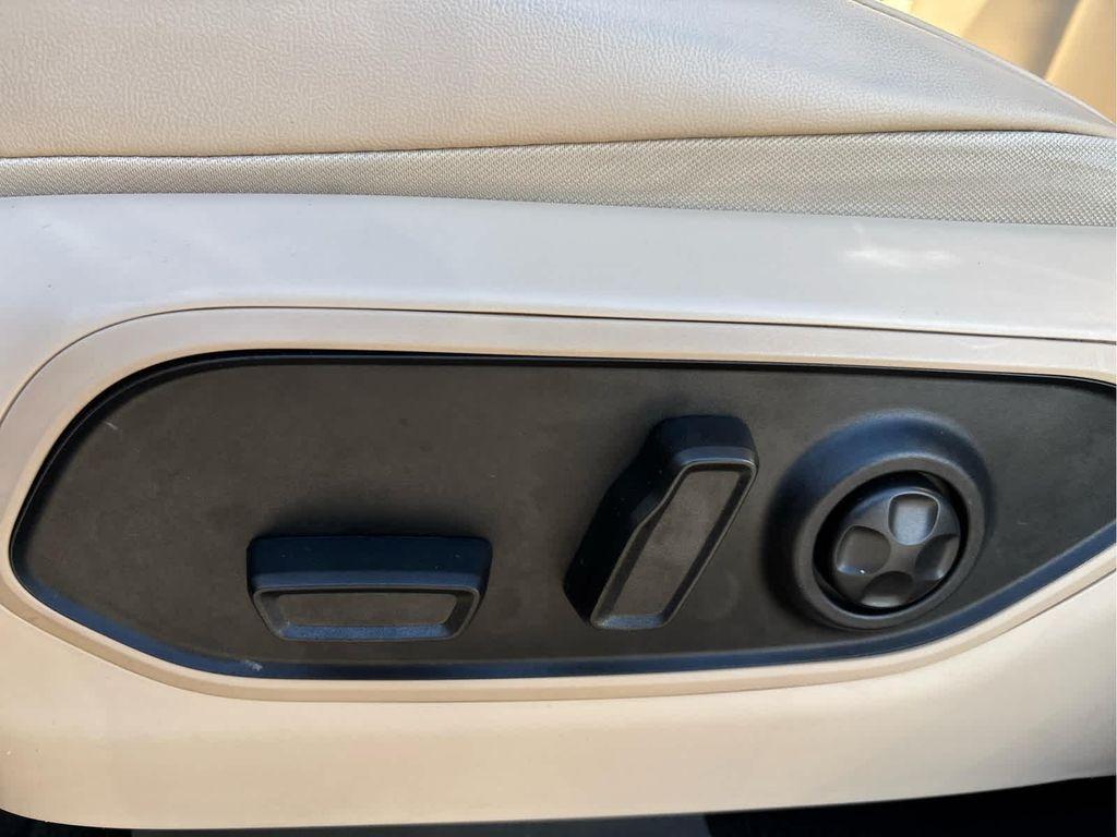 used 2022 Jeep Grand Cherokee L car, priced at $29,309