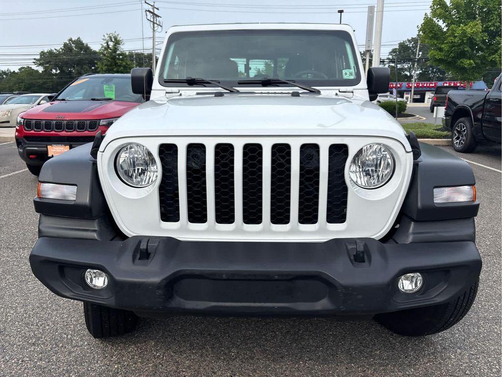 used 2021 Jeep Gladiator car, priced at $26,537