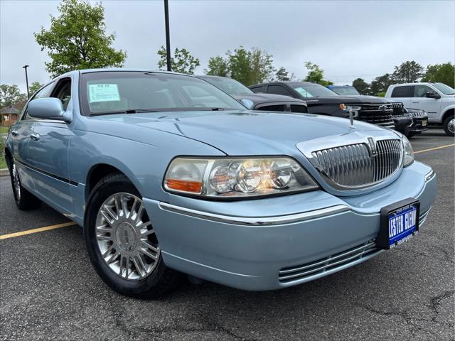 used 2008 Lincoln Town Car car, priced at $12,937