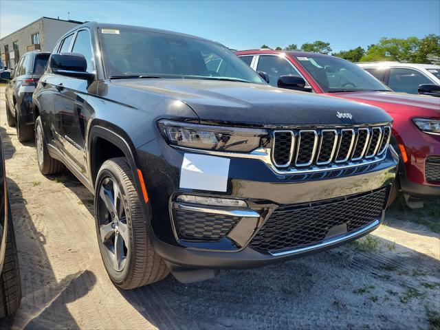 new 2024 Jeep Grand Cherokee car, priced at $52,827