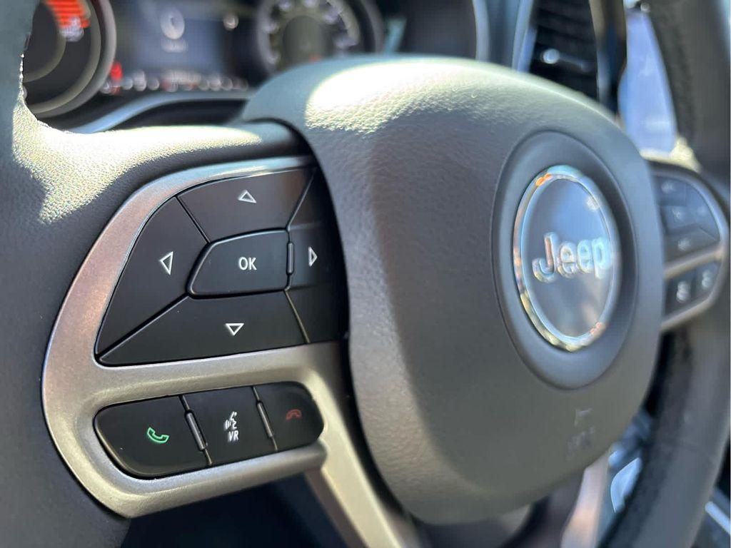 used 2022 Jeep Cherokee car, priced at $27,837