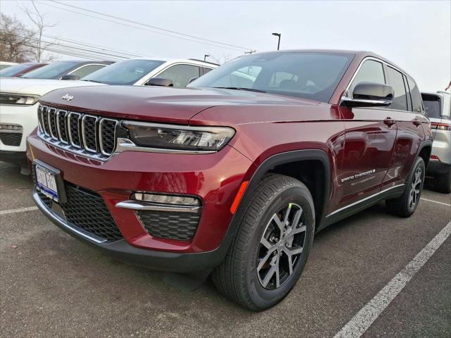 new 2025 Jeep Grand Cherokee car, priced at $49,070