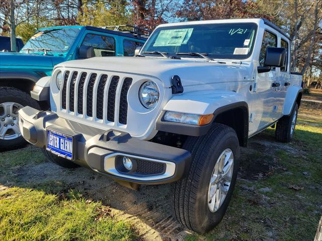 new 2023 Jeep Gladiator car, priced at $50,389