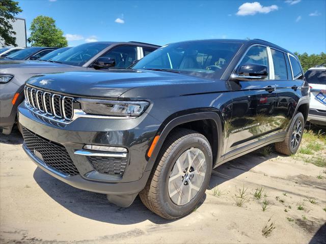 new 2024 Jeep Grand Cherokee car, priced at $50,543