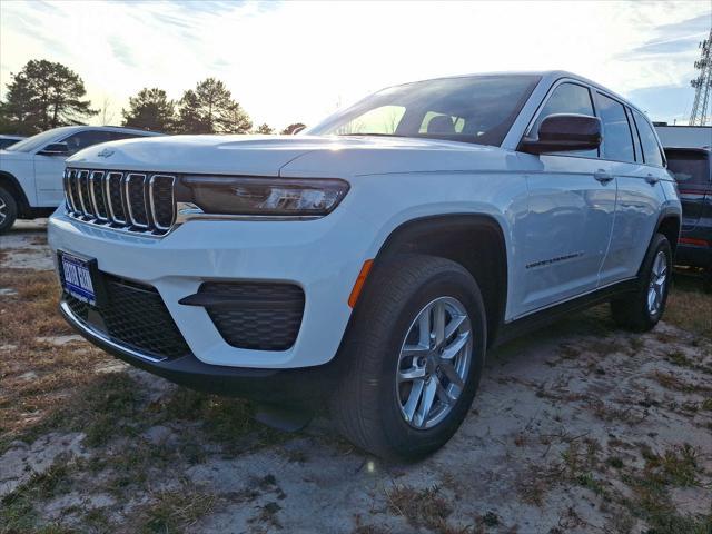 new 2025 Jeep Grand Cherokee car, priced at $41,580