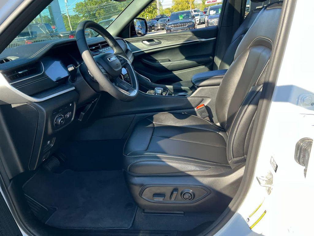 used 2024 Jeep Grand Cherokee 4xe car, priced at $37,637