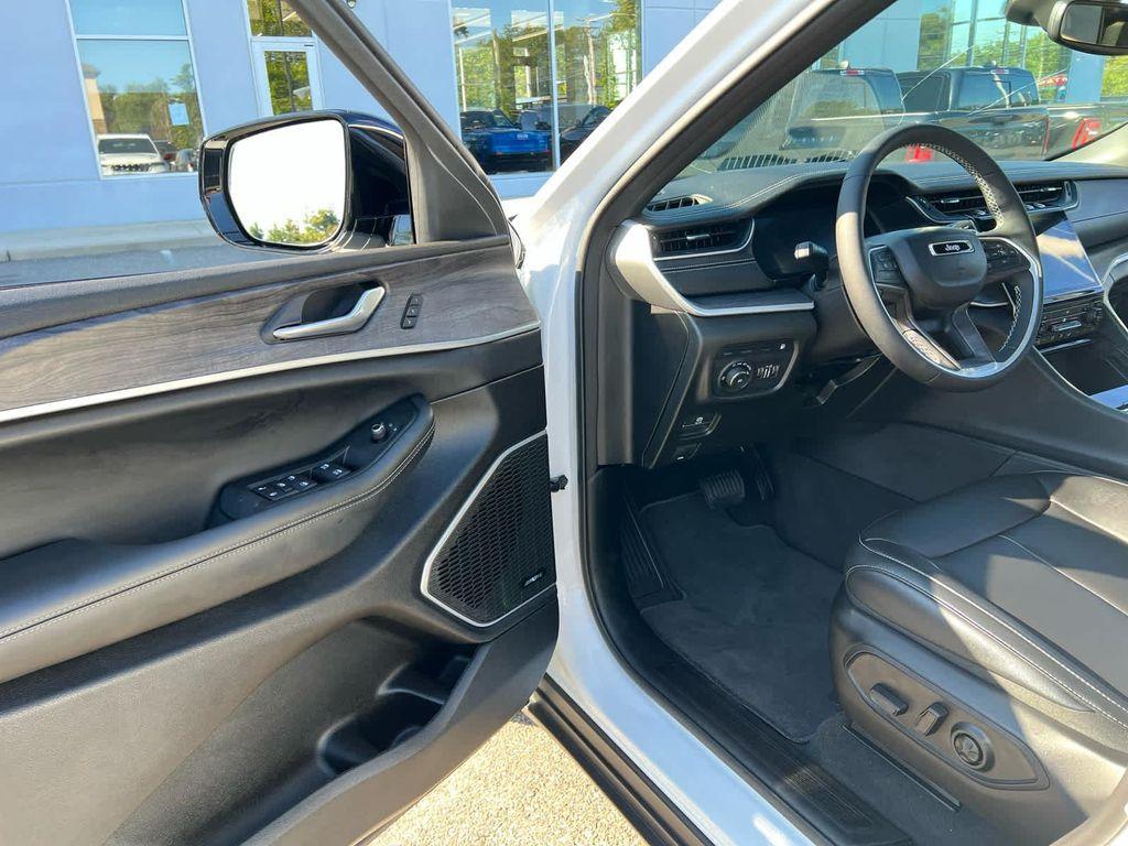 used 2024 Jeep Grand Cherokee 4xe car, priced at $37,637