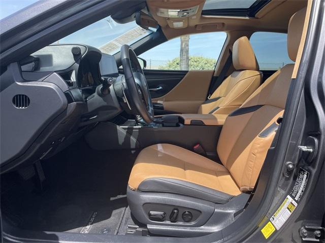 used 2022 Lexus ES 300h car, priced at $36,562