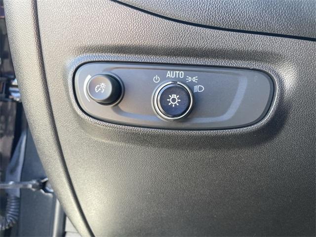 used 2022 Chevrolet Equinox car, priced at $19,450