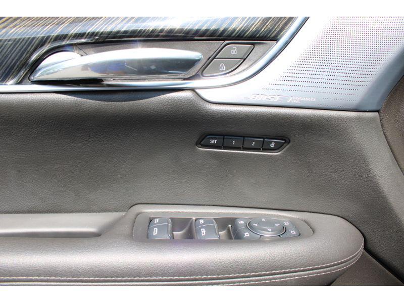 used 2023 Cadillac XT6 car, priced at $33,889