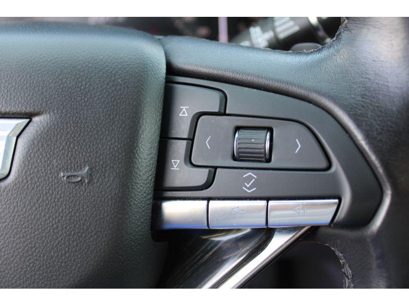 used 2023 Cadillac XT6 car, priced at $33,889