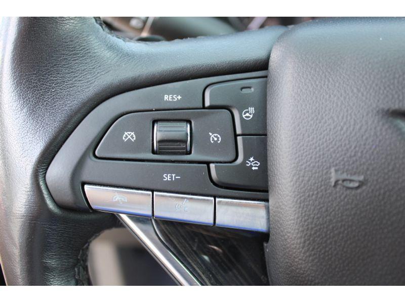 used 2023 Cadillac XT6 car, priced at $33,889