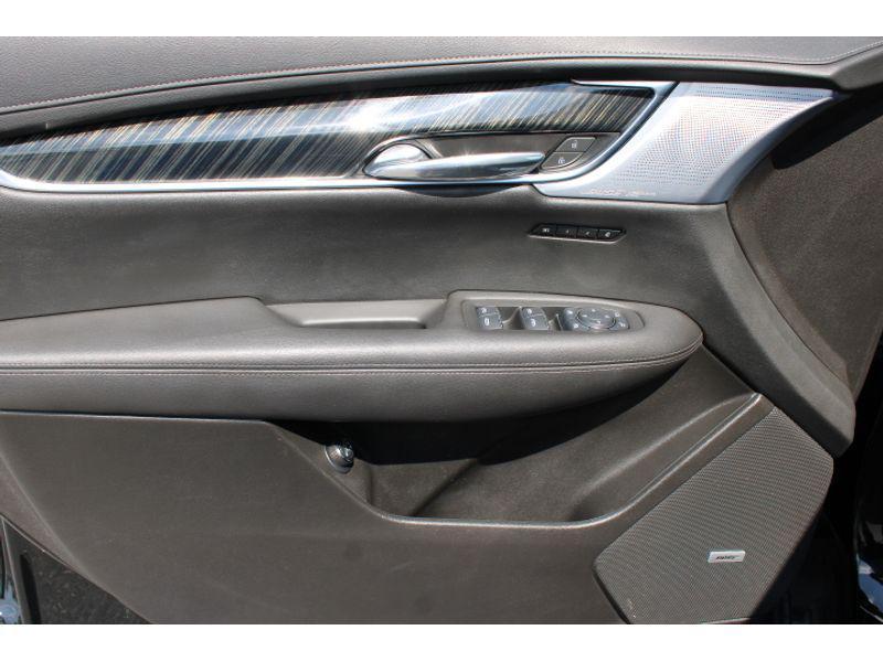 used 2023 Cadillac XT6 car, priced at $33,889