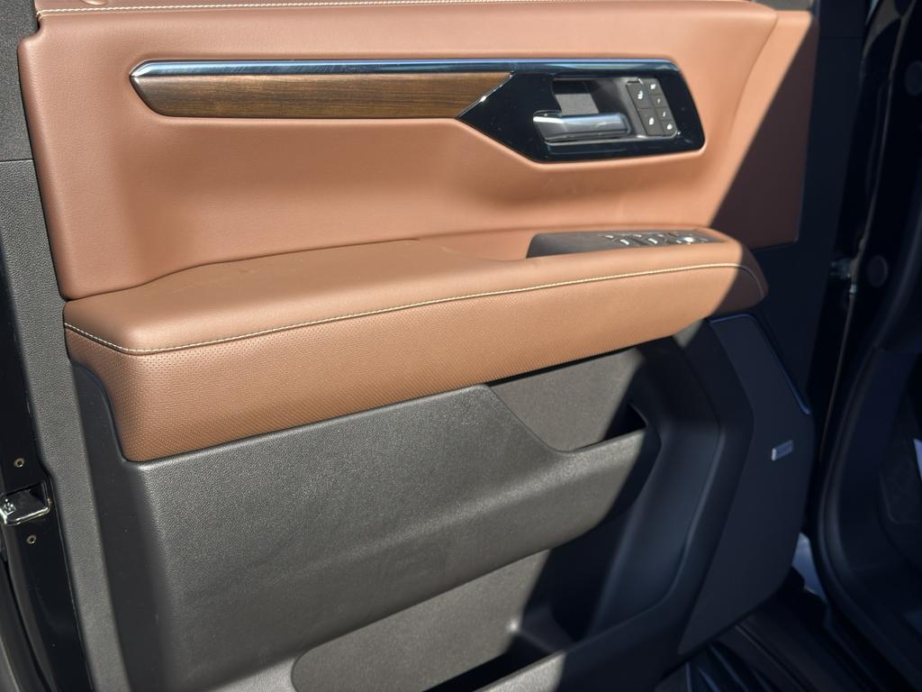 new 2026 Chevrolet Suburban car, priced at $91,380