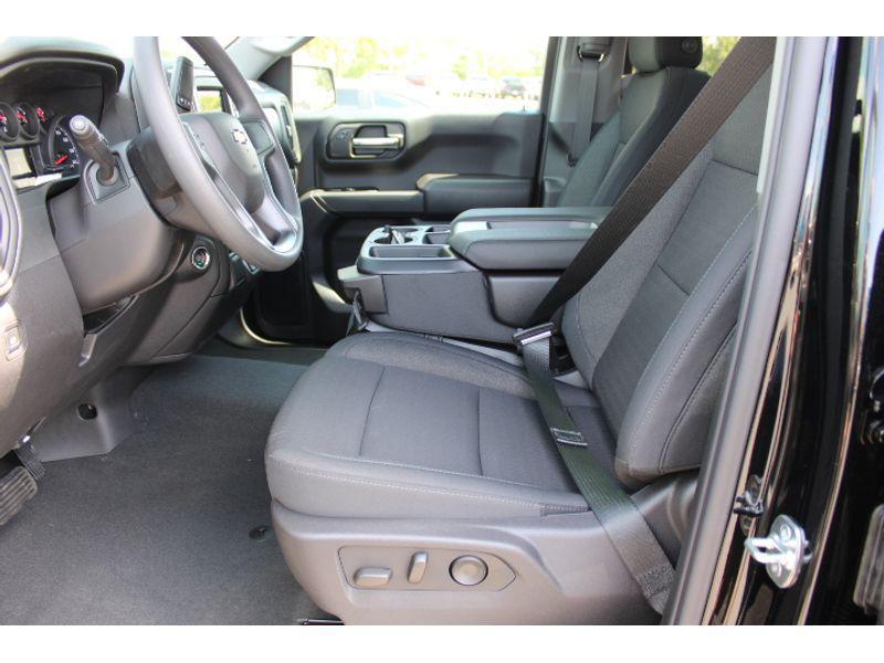 new 2025 Chevrolet Silverado 1500 car, priced at $40,800