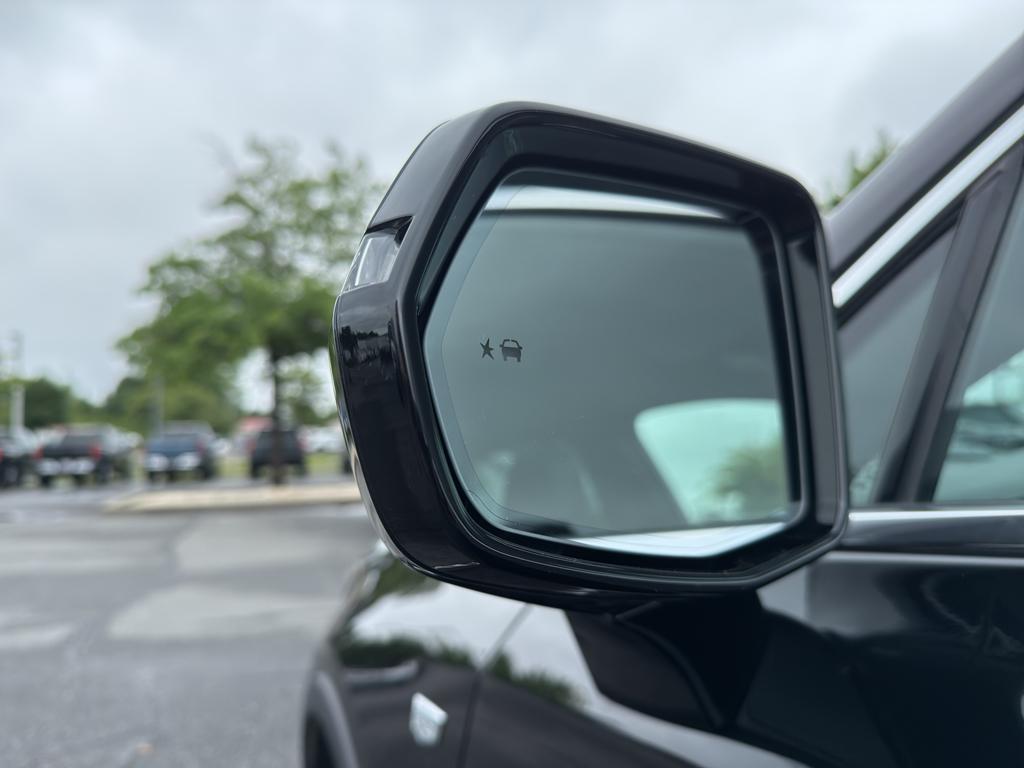 used 2023 Cadillac XT4 car, priced at $25,289